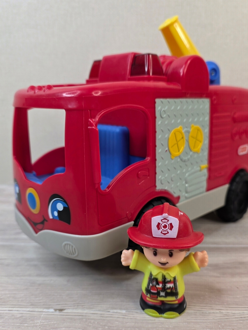 Fisher-Price Little People Fire Truck